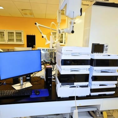 108 Agilent 8-Piece 1200-Series HPLC System