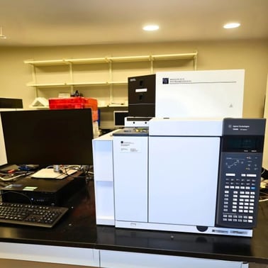 331 Agilent Gas Chromatograph System