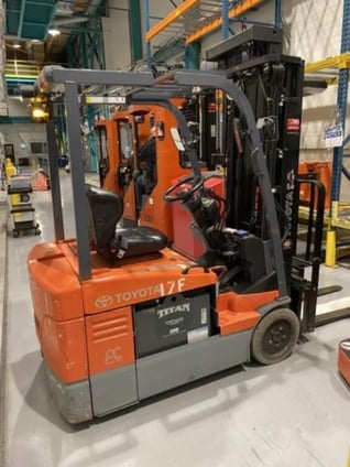 1487_Toyota Electric Fork Lift