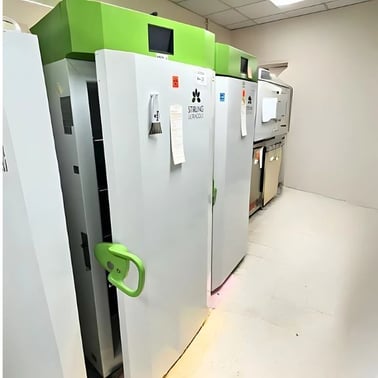 1163 - Stirling SU780XLE -80°C Freezer